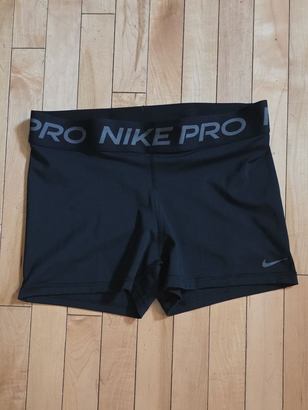 Nike Pro Women's Black Performance Compression Shorts Large